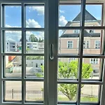 Luxus-apartment In Historischer Villa, Balkon & Lift, Naehe Therme