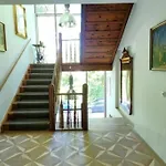 Apartment Luxus-apartment In Historischer Villa, Balkon & Lift, Naehe Therme