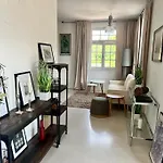Luxus-apartment In Historischer Villa, Balkon & Lift, Naehe Therme Apartment *