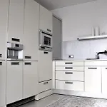 Luxus-apartment In Historischer Villa, Balkon & Lift, Naehe Therme *