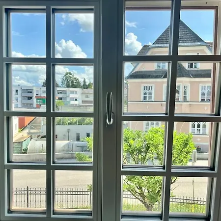 Luxus-apartment In Historischer Villa, Balkon & Lift, Naehe Therme