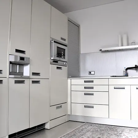 Luxus-apartment In Historischer Villa, Balkon & Lift, Naehe Therme *