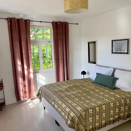 Luxus-apartment In Historischer Villa, Balkon & Lift, Naehe Therme Apartment