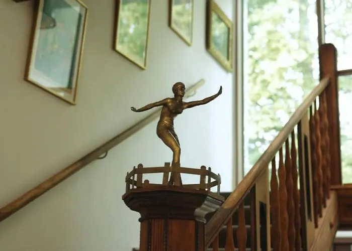 Luxus-apartment In Historischer Villa, Balkon & Lift, Naehe Therme *