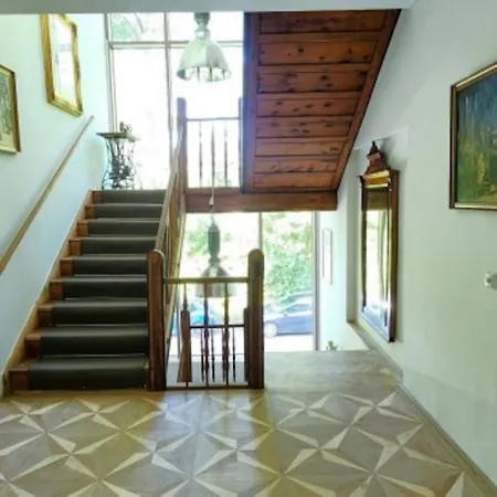 公寓 Luxus-apartment In Historischer Villa, Balkon & Lift, Naehe Therme