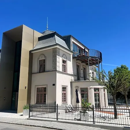 Luxus-apartment In Historischer Villa, Balkon & Lift, Naehe Therme * 巴特豪尔