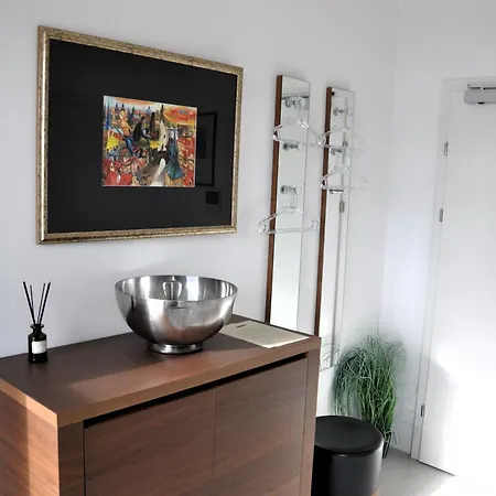 Apartmán Mit Balkon, Lift, Luxus -beletage *