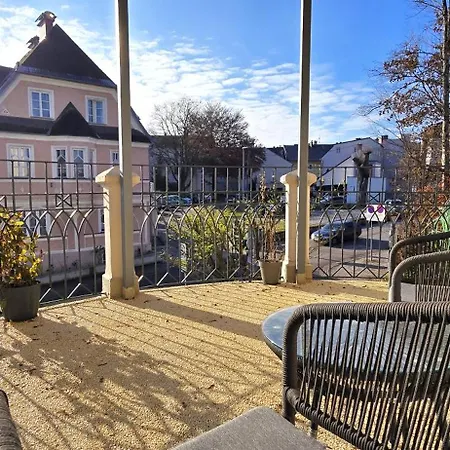 Luxus-apartment In Historischer Villa, Balkon & Lift, Naehe Therme * 巴特豪尔