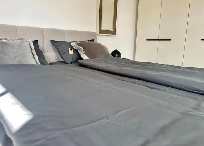 Luxus-apartment In Historischer Villa, Balkon & Lift, Naehe Therme Apartman Bad Hall