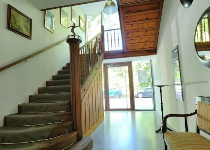 Luxus-apartment In Historischer Villa, Balkon & Lift, Naehe Therme *