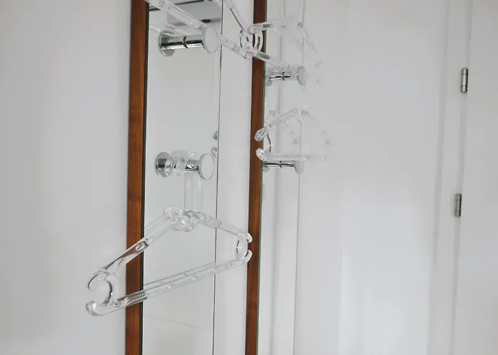 Luxus-apartment In Historischer Villa, Balkon & Lift, Naehe Therme Apartman *