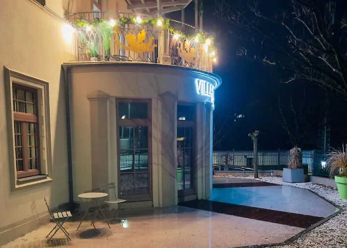 Luxus-apartment In Historischer Villa, Balkon & Lift, Naehe Therme * Bad Hall